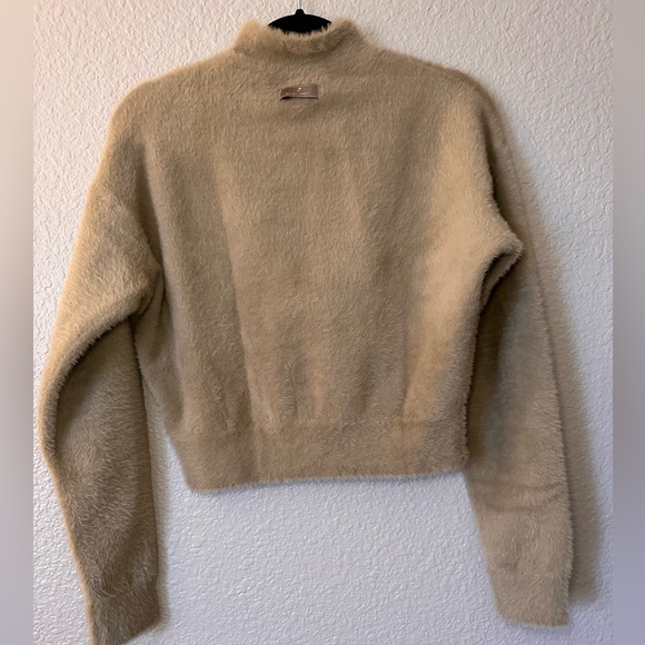 Gymshark X Whitney Simmons Eyelash Knit Jacket, Cement Brown, Small - Picture 4 of 11